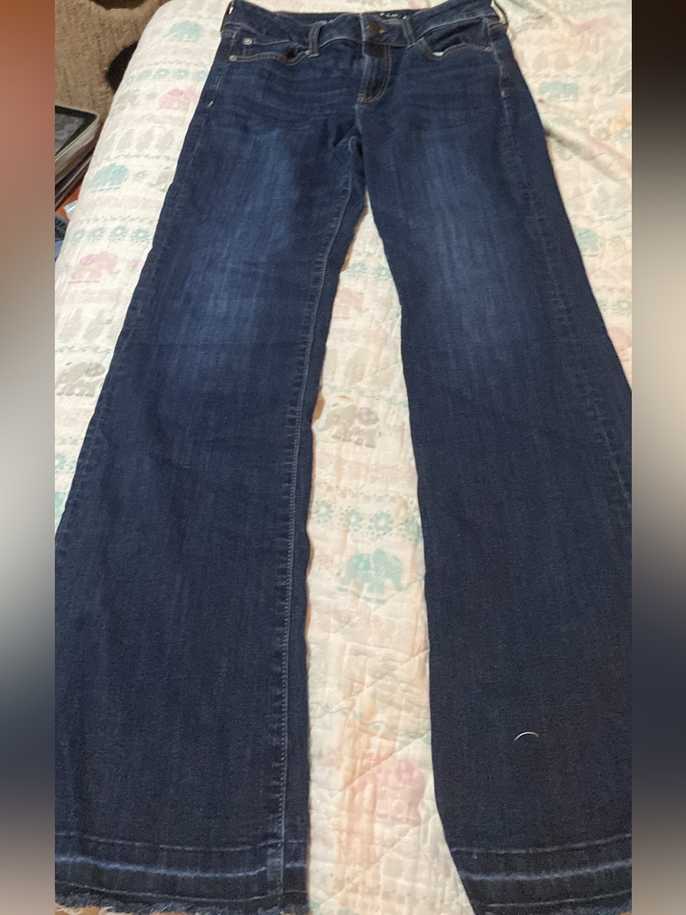 Size 8 Low rise American eagle super stretch bootcut jeans